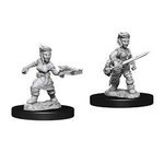 Pathfinder Battles: Female Halfling Rogue