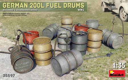 Mini Art 35597 German 200L Fueal Drums WW2