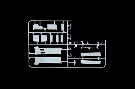 Italeri 3948 Mercedes-Benz MP4 Big Space
