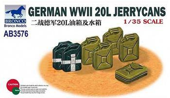 Bronco CB3576 German WWII 20L Jerry Cans