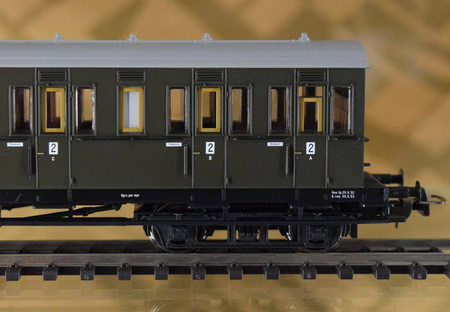 Piko 53331 Kolejka Wagon pasażerski 2 kl. typu BX w skali 1:87