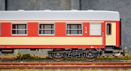 Piko 58394 Kolejka Zestaw 2 wagonów pasażerskich 111A + 112A PKP w skali 1:87