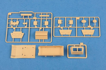 Hobby Boss 83847 Soviet T-20 Komsomolets 1938