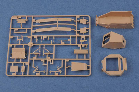 Hobby Boss 83875 Soviet SU-18 SPH