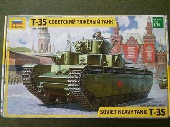 Zvezda 3667 Soviet Heavy Tank T-35