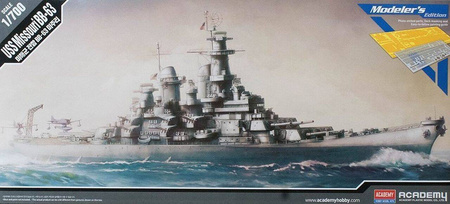 Model plastikowy do sklejenia Academy 14102 USS Oliver Hazard Perry FFG-7