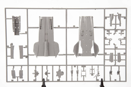 Eduard 2137 Desert Babes 1:72