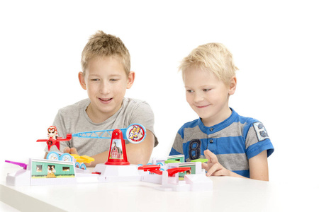 Looping Louie Gra Zręcznościowa