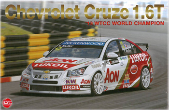 NuNu 24022 Chevrolet Cruze 1.6T '13 WTCC World Champion model plastikowy do sklejenia i pomalowania